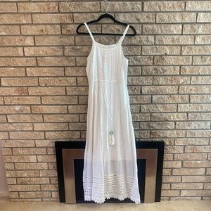 Raga White Maxi w/ Crocheted detail